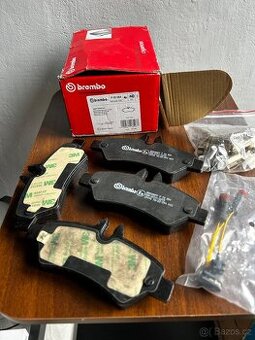 VW/Mb - BREMBO Sada brzdových destiček