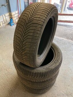 225/55R18 sada celoročních pneu Michelin
