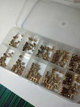 Metrické závitové vložky