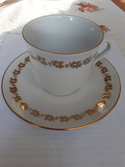 Sada originál zabalených nepoužívaných porcelánových hrnků