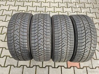 Zimní Pirelli Snowcontrol 205/55/16