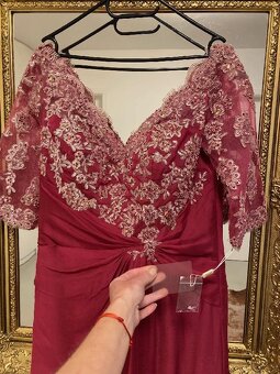 PLESOVÉ SPOLEČENSKÉ ŠATY ZN. KADARO - NOVÉ-VÝPRODEJ