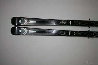 lyže Rossignol 163 cm ,s dreveným jadrom