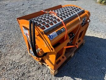 Míchačka na beton na Smykový Nakladač