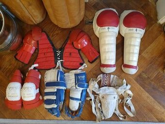 Retro hokejová výstroj