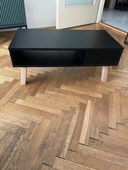 Konferenční stolek černý