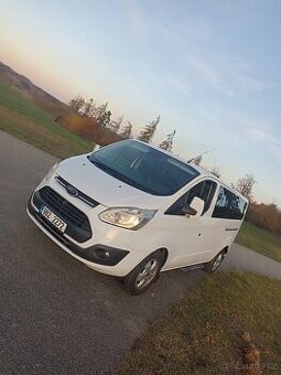 Ford Tourneo Custom 2.0 tdci 125kw 8 míst. 170tis. km