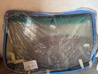 BMW e46 čelní sklo