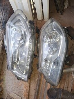 Světla na suzuki s-cross