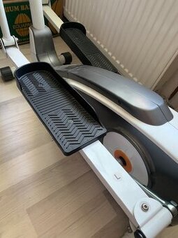 ELIPTICKÝ TRENAŽÉR