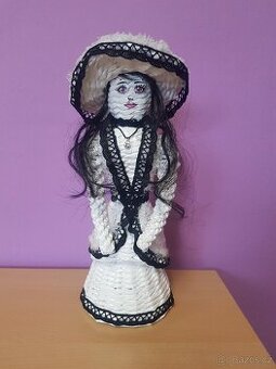 Panenka z papíru - 1