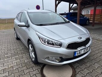 Kia Cee´d, 1.6l/99 kW, Tažné, Plná výbava