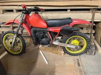 Koupím díly Honda cr480r 1982