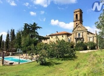 Toskánsko, zámecké sídlo