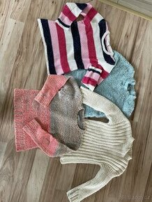 Dětské svetry vel.128-134, pěkný stav