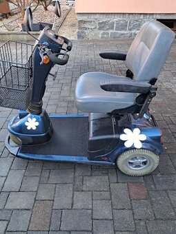 Elektrický invalidní vozík