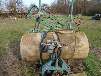 Prodám starou zemědělskou techniku
