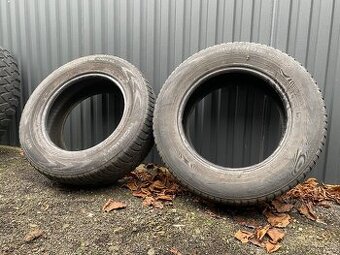 Zimní pneu 2ks nokian 215/65 r16 xl