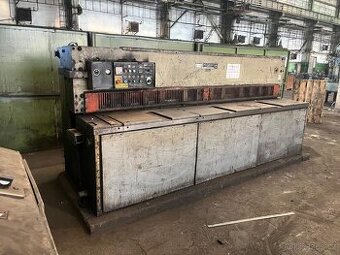 Tabulové nůžky NTE 3150/6,3