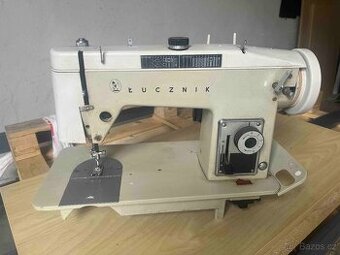 Staré šicí stroje