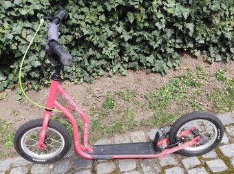 Dětská koloběžka Yedoo Mau červená