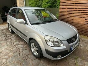 Auto Kia rio 2009