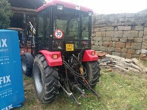 Traktor s čelním nakladačem Mahindra 404 4x4 40 Hp s SPZ