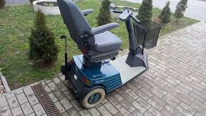 Prodám invalidni vozík Del plně funkční zánovní baterky 12v