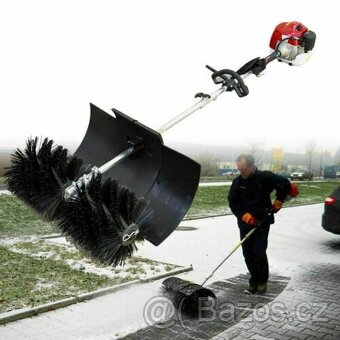 Benzínový zametač dvoutaktní