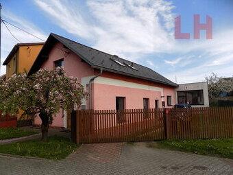 Pronájem komerčního prostoru 42 m2, Dolní Benešov