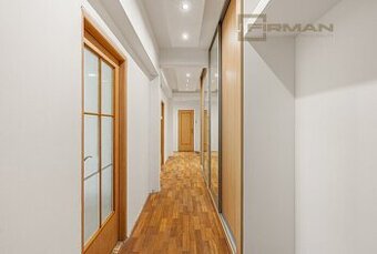 Byt 2+1, 69 m², družstevní – Strašnice, velkorysý prostor s