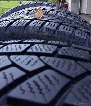 Prodám 4 ks zimní pneu na Škoda Octavia s diskem 205/55 R16