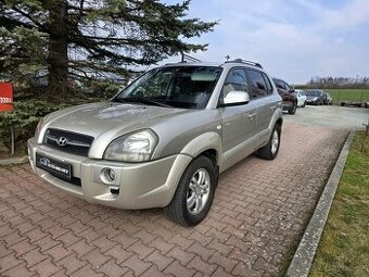 Hyundai Tucson 4x4 2.0 CRDi 103 KW-TAŽNÉ-KLIMA-2007-193 tkm