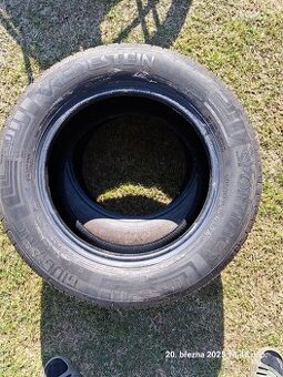 2x Letní pneu 205/60 R15