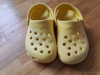Crocsy 10