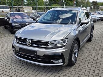 VW Tiguan DSG R Line LED WEBASTO HUD NAVI TAŽNÉ