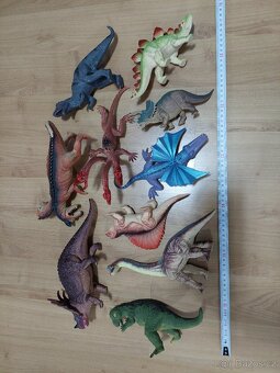 Velke figurky dinosauru sada 10.kusu - 1
