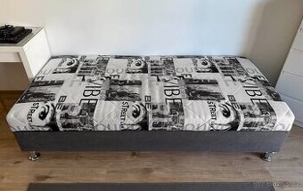 Válenda s úložným prostorem a polohovací matrací š.90cm