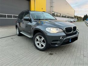 BMW x5 180kw 4x4 rok 2011 TOP STAV
