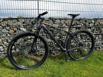 TREK PROCALIBER 9.5 2024, KARBON, Vel. L, Záruka