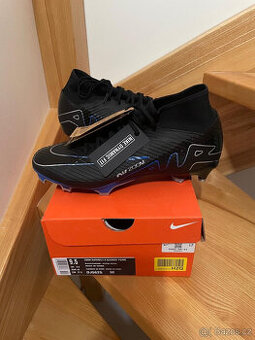 Kopačky Nike, vel 43
