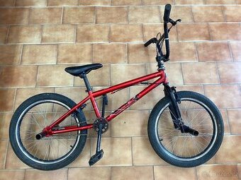BMX kolo Mongoose Legion kola 20" rám 20"