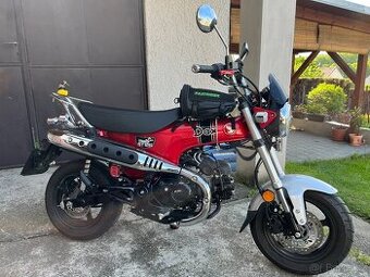 HONDA DAX ST 125, lze řídit jen s B-čkem