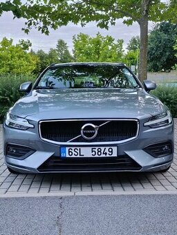 Volvo V60 D4 AWD 2020 rok