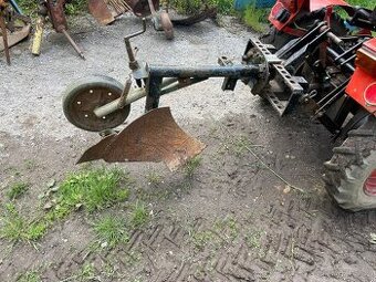 Pluh za malotraktor