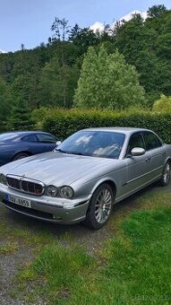 Jaguar XJ 350 - 1