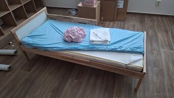 Dětská postel Ikea Sniglar s matrací