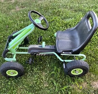 Šlapací motokára