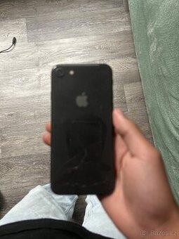 iPhone 8