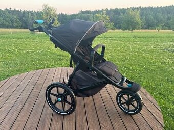 Prodáme kočárek Thule urban glide black
